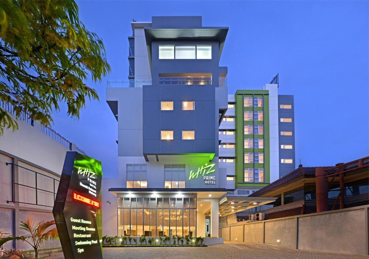 Whiz Prime Hotel Basuki Rahmat Маланг Екстер'єр фото
