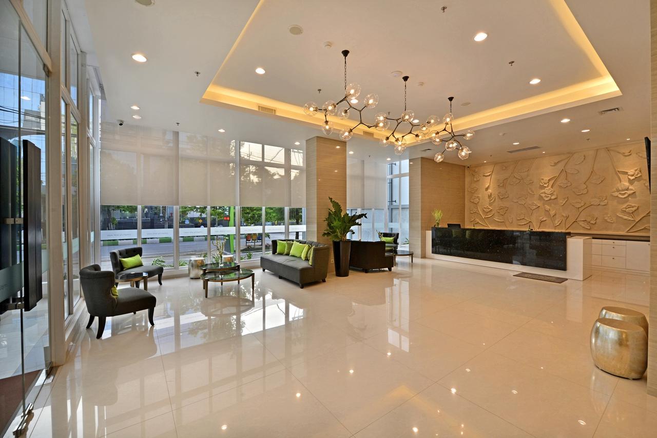 Whiz Prime Hotel Basuki Rahmat Маланг Екстер'єр фото